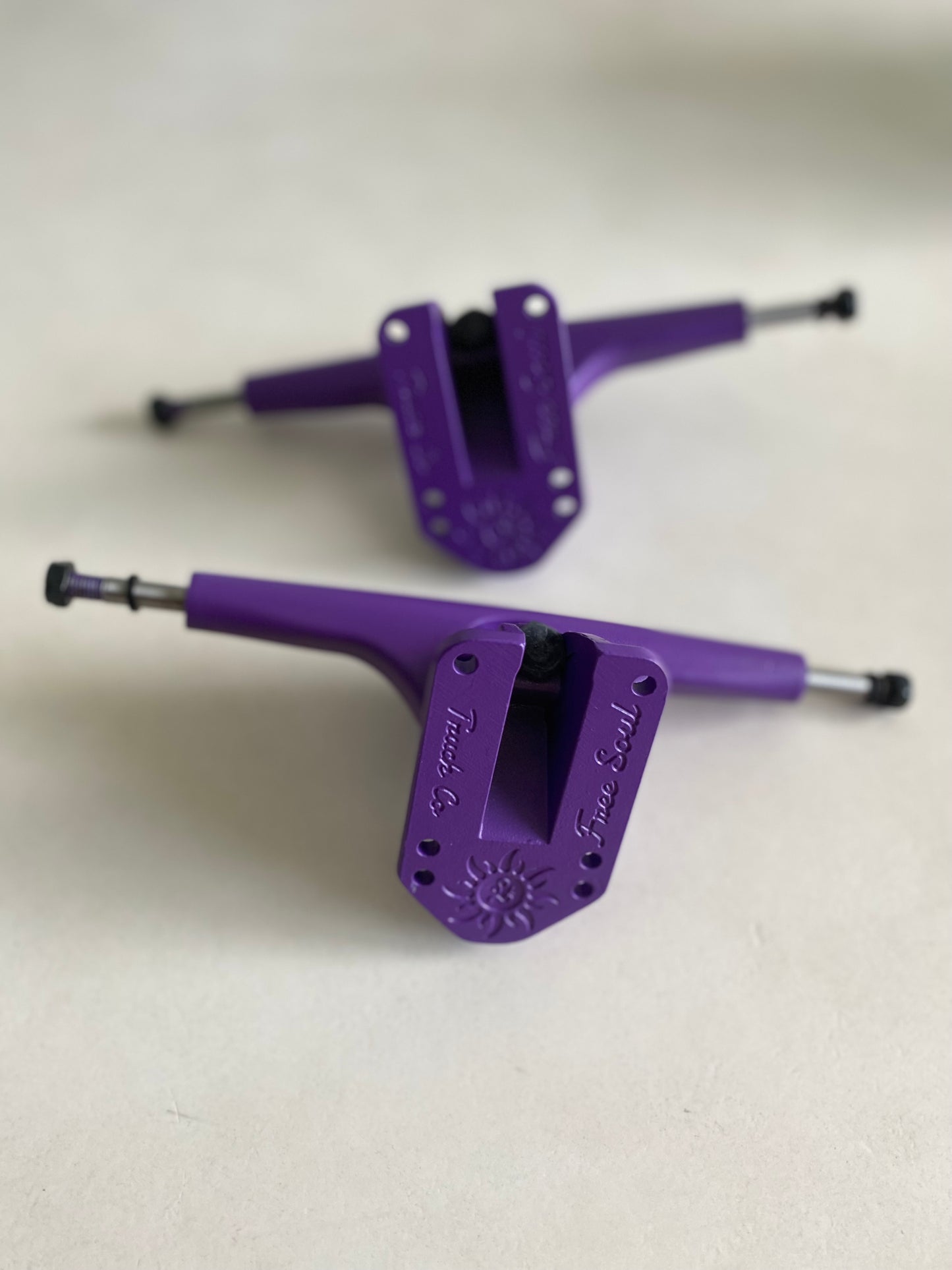 TRUCKS REVERSE KINGPIN 180MM (PAIR)