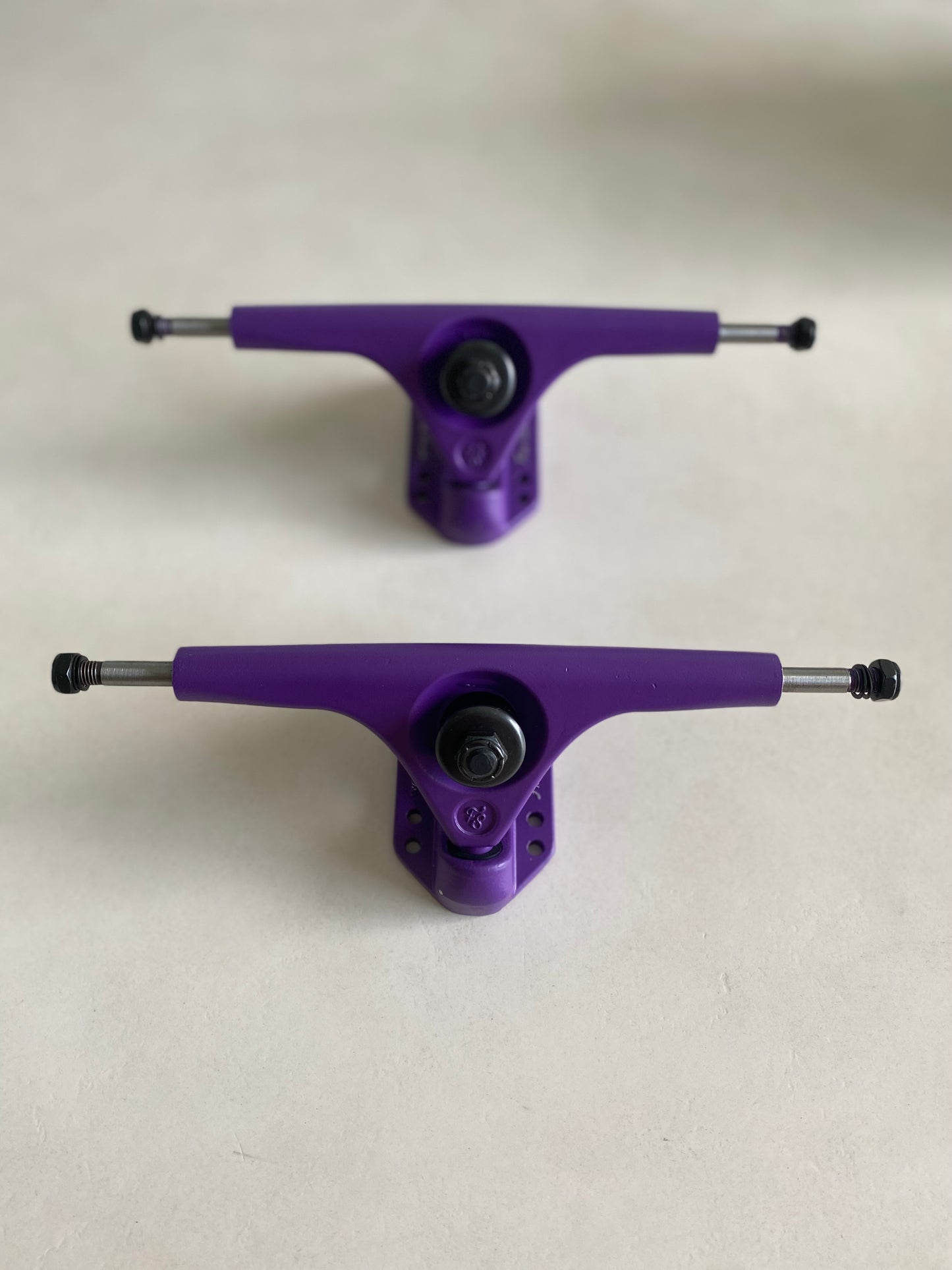 TRUCKS REVERSE KINGPIN 180MM (PAIR)