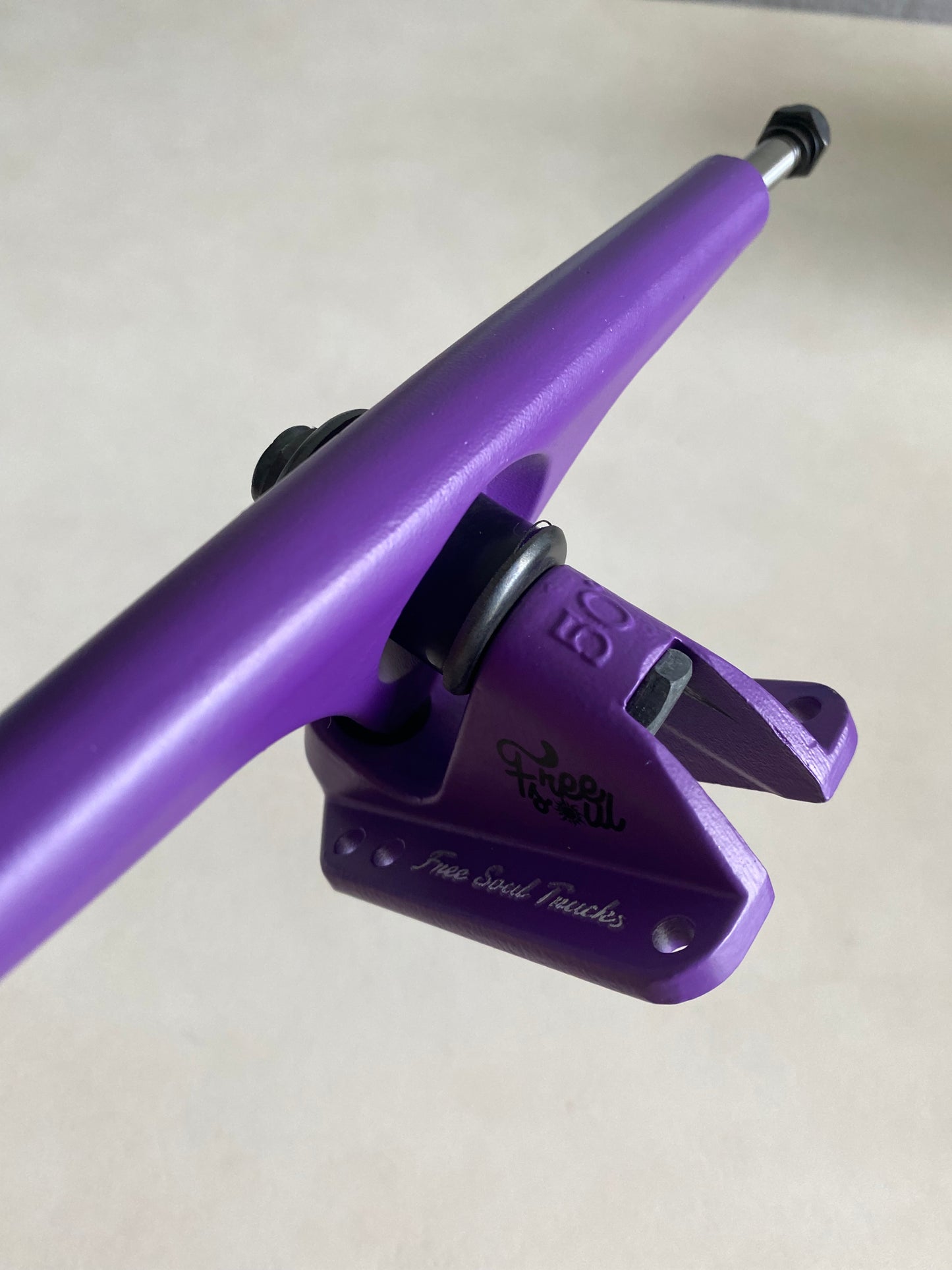 TRUCKS REVERSE KINGPIN 180MM (PAIR)