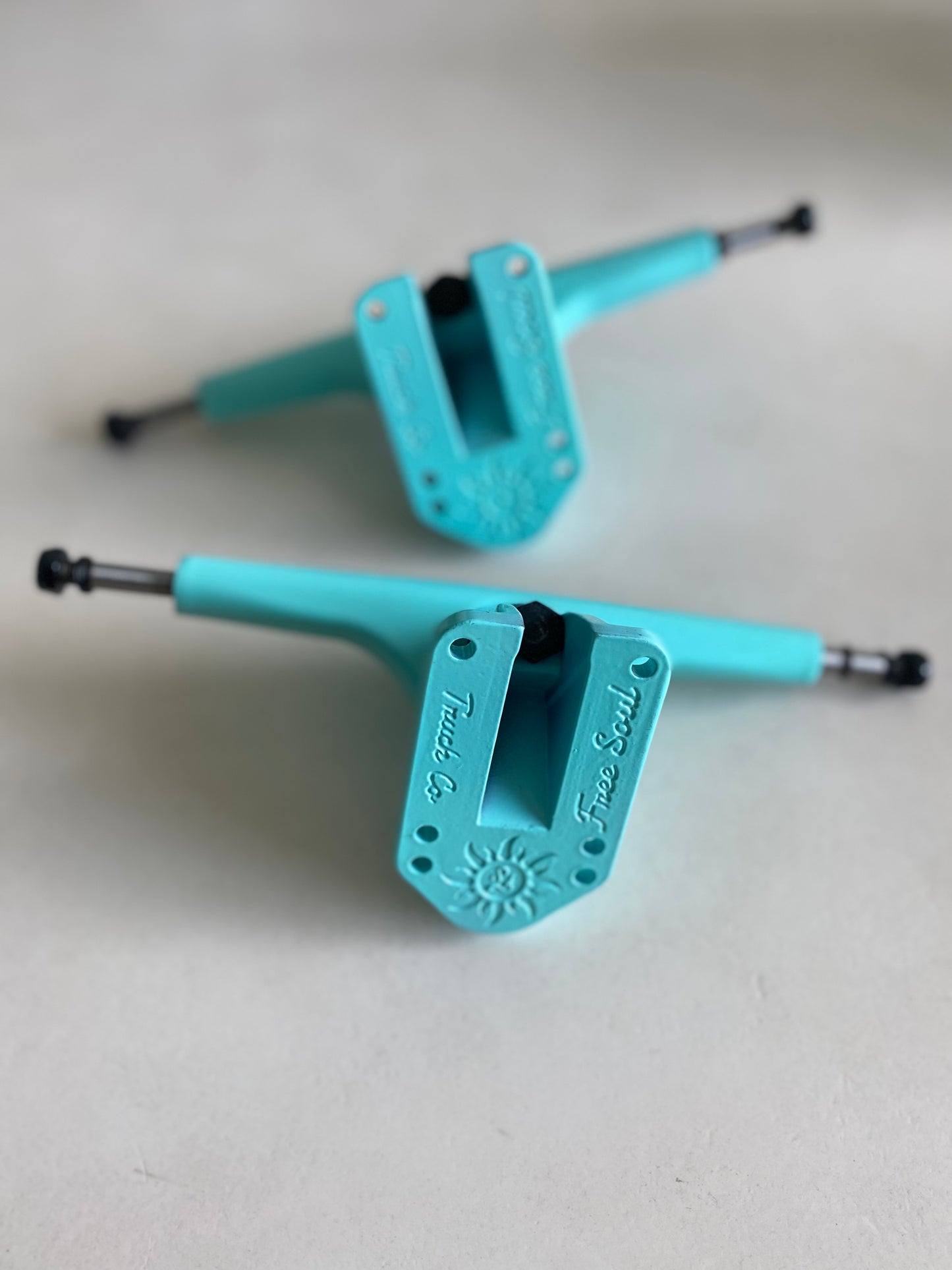TRUCKS REVERSE KINGPIN 180MM (PAIR)