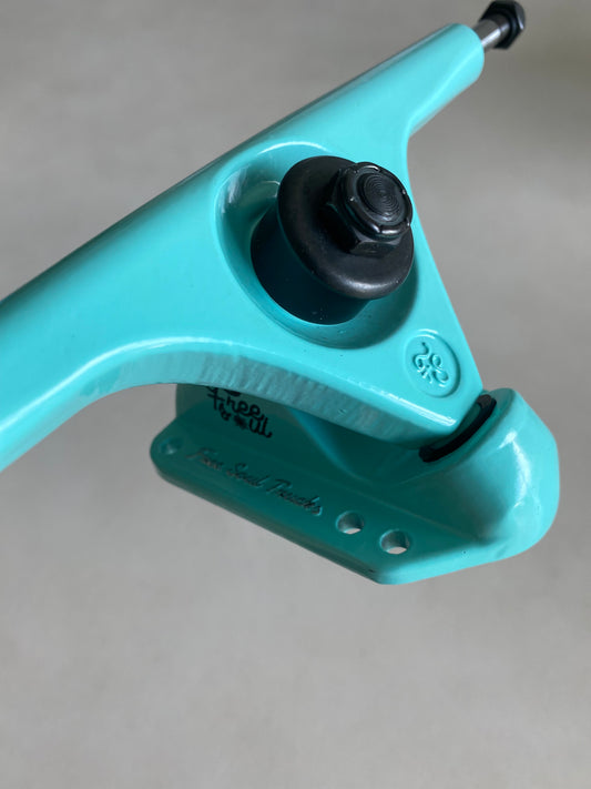 TRUCKS REVERSE KINGPIN 180MM (PAIR)