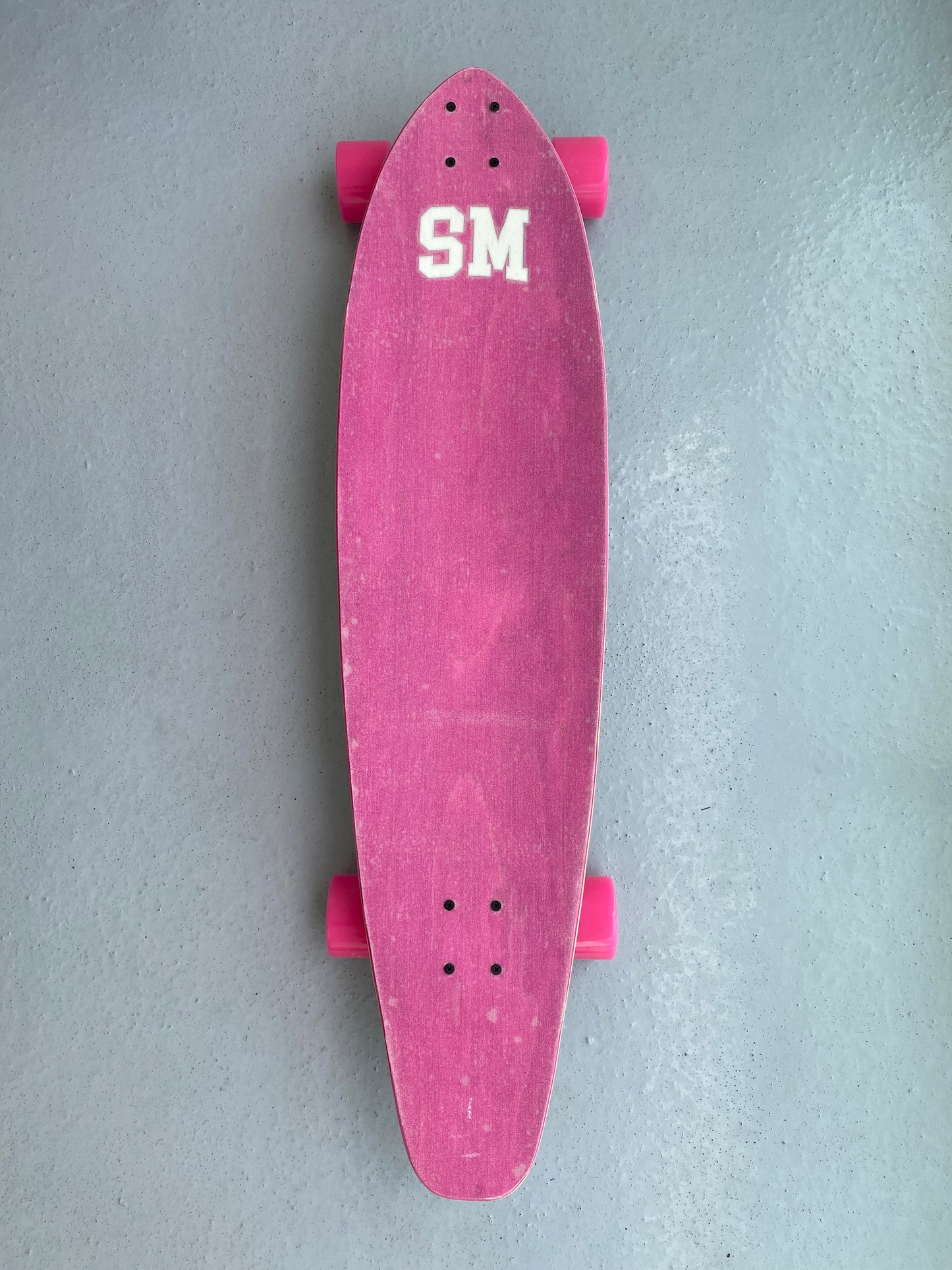 Santa Monica Pink Bloom Carver 40”